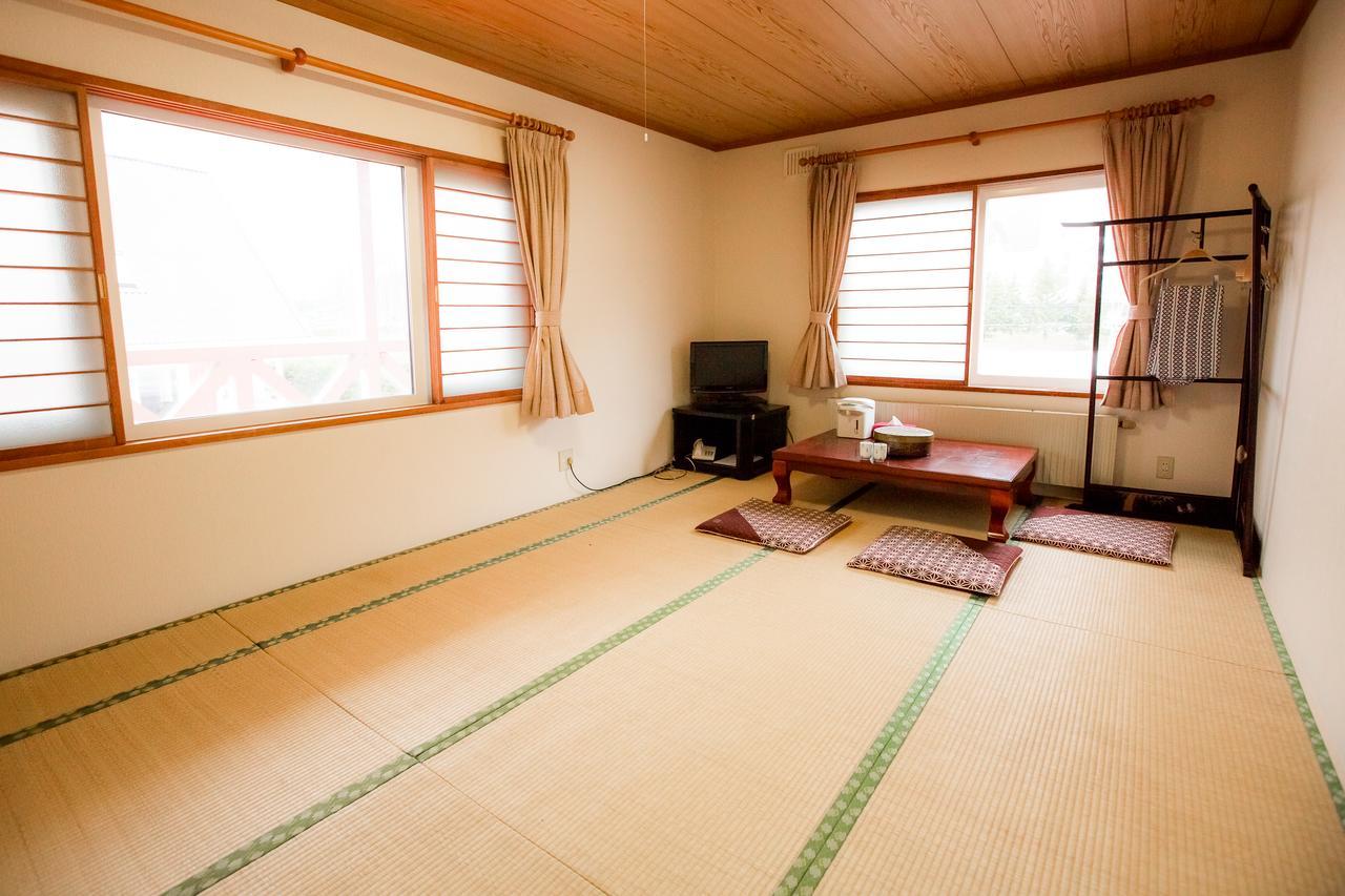 Rusutsu Lodges Pension Lilla Huset Нисэко Экстерьер фото