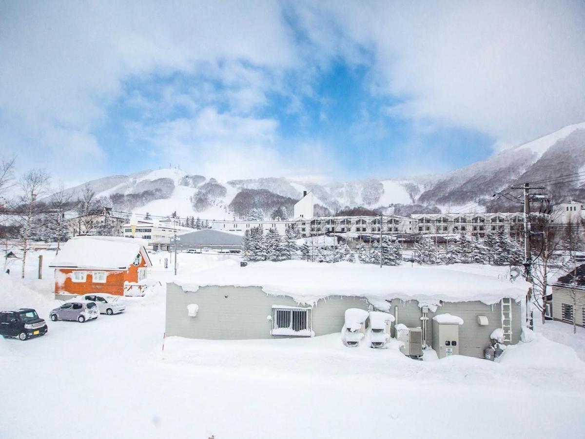 Rusutsu Lodges Pension Lilla Huset Нисэко Экстерьер фото